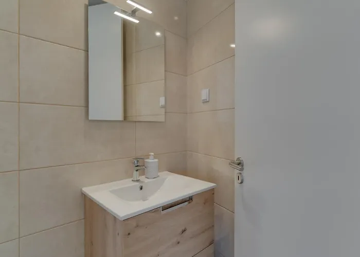 Cove In Calheta Villa *