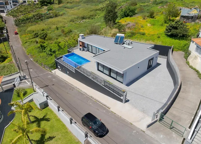 Villa Cove In Calheta